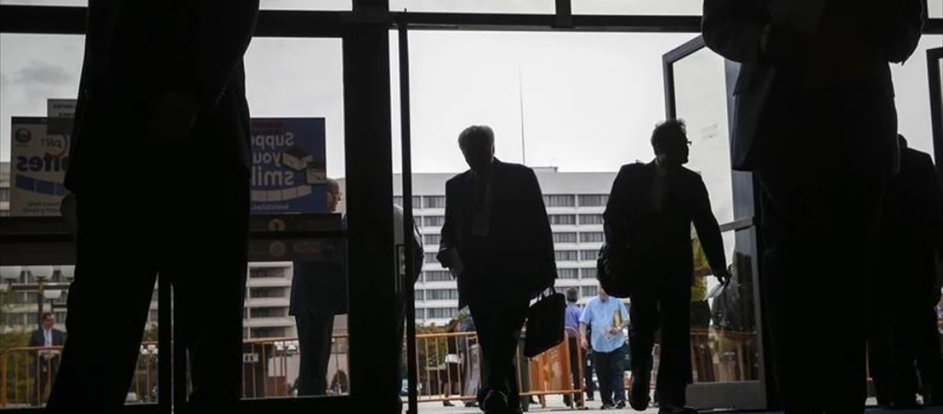 ΗΠΑ: Προβλέψεις για 32% ανεργία μετά την πανδημία του κορωνοϊού